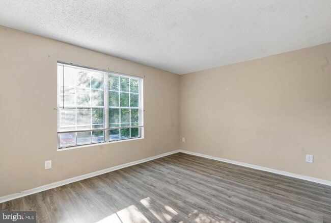 Building Photo - 9240 Caspian Way