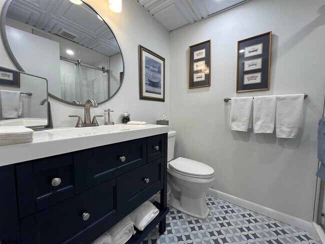 Building Photo - 5200 Boardwalk