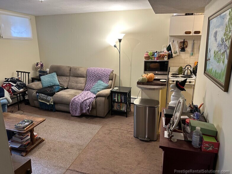 Building Photo - 1116 Commonwealth Ave