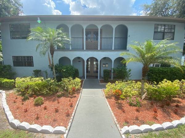 Building Photo - 3215 Baird Ave