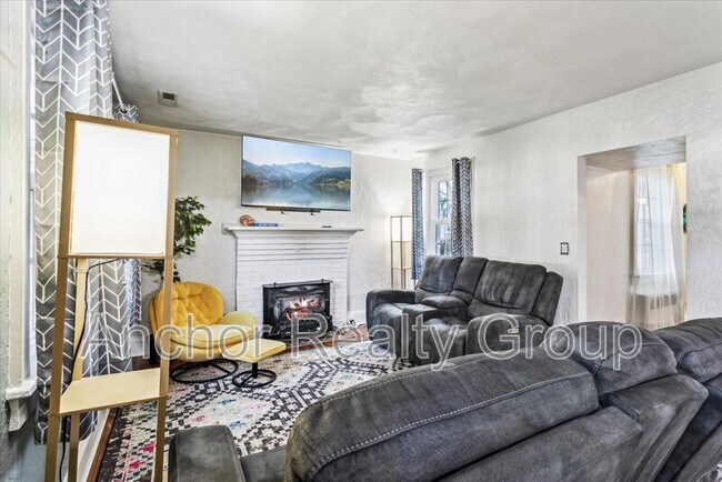 Building Photo - 1839 Edgewood Ave