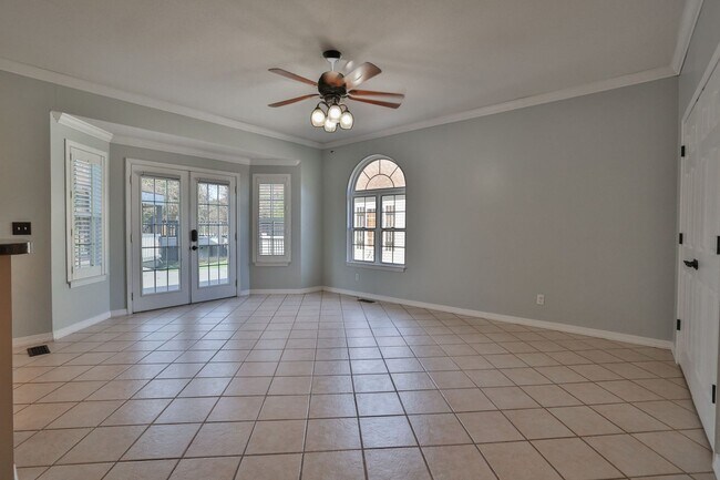 Building Photo - 151 N Meadow Ridge Trail