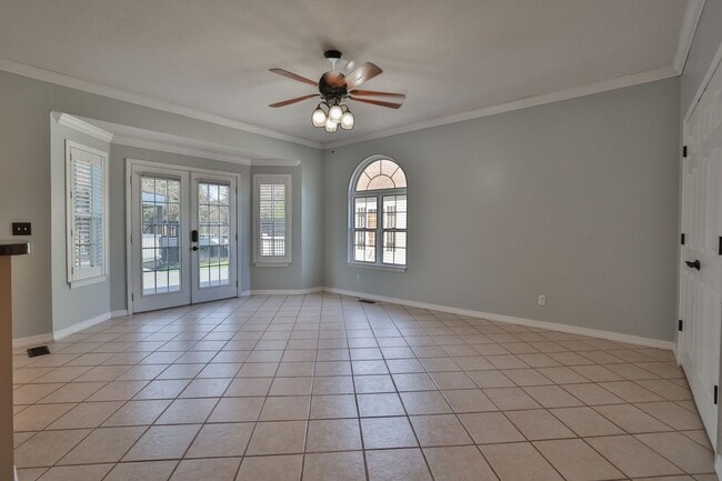 Building Photo - 3 Bedroom, 2 Bath House in Edwardsville