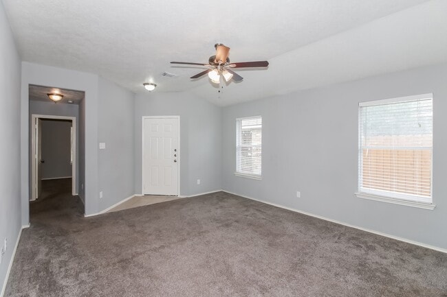 Building Photo - 20735 Dewberry Creek Ln