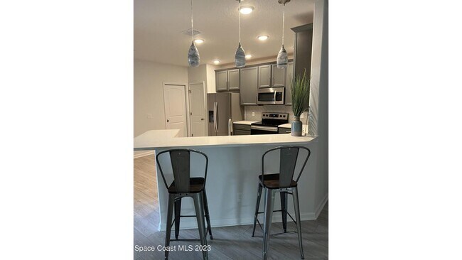 Building Photo - 754 Carlsbad Dr