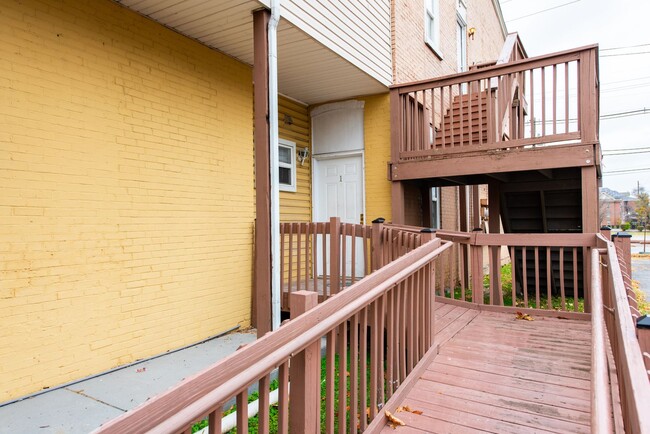 Building Photo - Smoketown Apartments