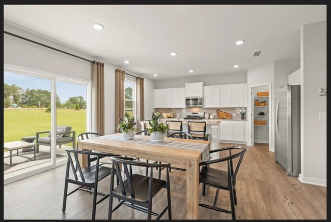 Building Photo - 2614 Mourning Dove Dr
