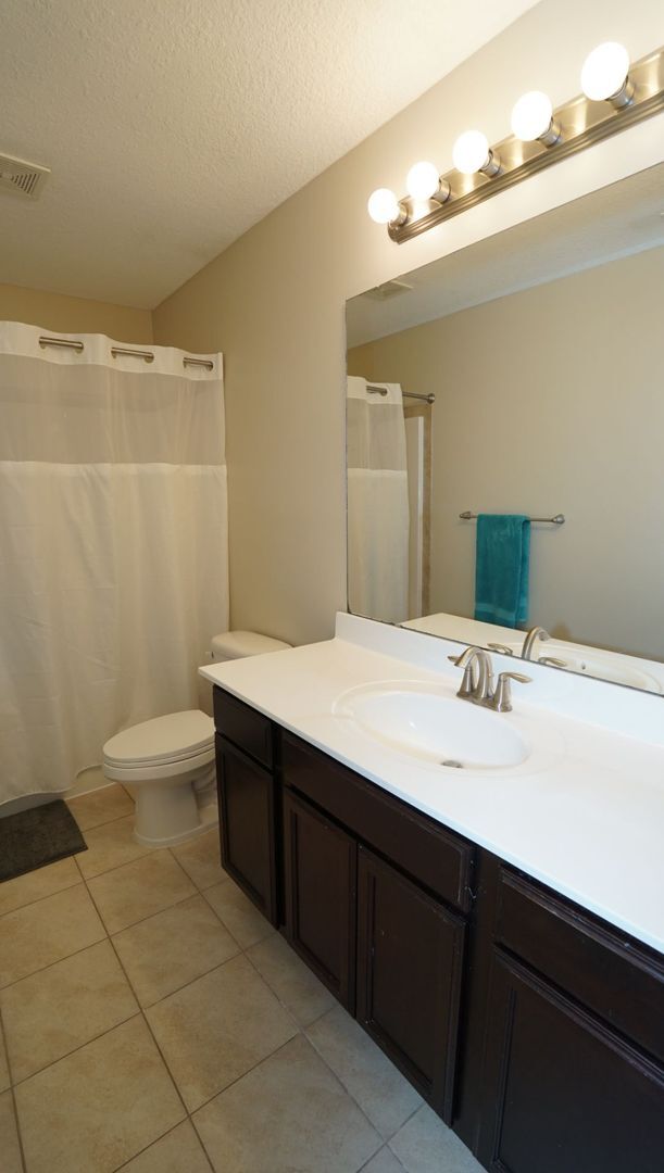 Building Photo - Onslow Bay Beautiful 4 Bedroom Home