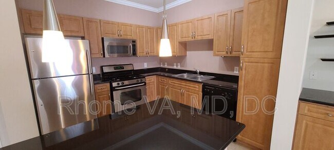 Building Photo - 12917 Centre Park Cir