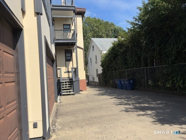 Building Photo - 38-GrndFl Academy St
