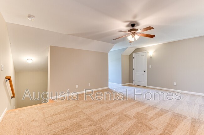 Building Photo - 812 Oshields Ct
