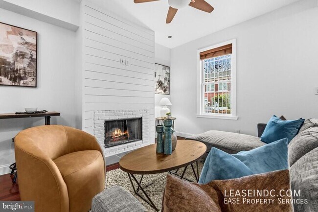 Building Photo - 1608 4th St NW