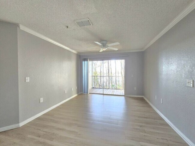 Building Photo - 4240 Summer Landing Dr