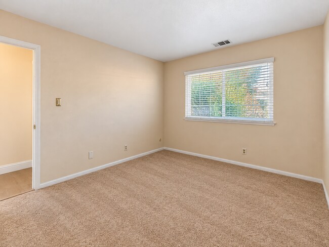 Building Photo - 4610 Chateau Park Ct