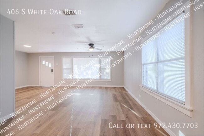 Building Photo - 406 S White Oak Rd