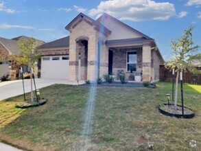 Building Photo - 3 Bedroom 2 Bath Home for Rent