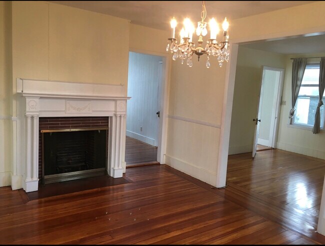 Entrance and living room on right first bedroom straight ahead - 1548 Smith St