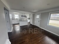 Building Photo - 3324 Greenfield Rd