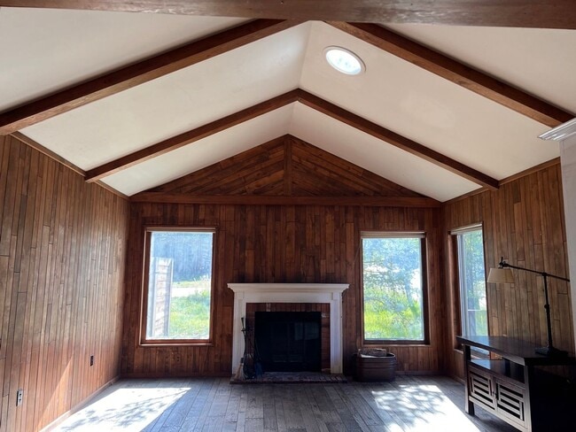Building Photo - 110 Reliance Dr