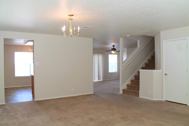 Building Photo - 7631 Bedford Cr