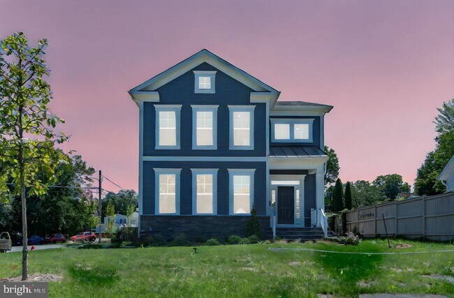 Building Photo - 3100 Greenway Blvd