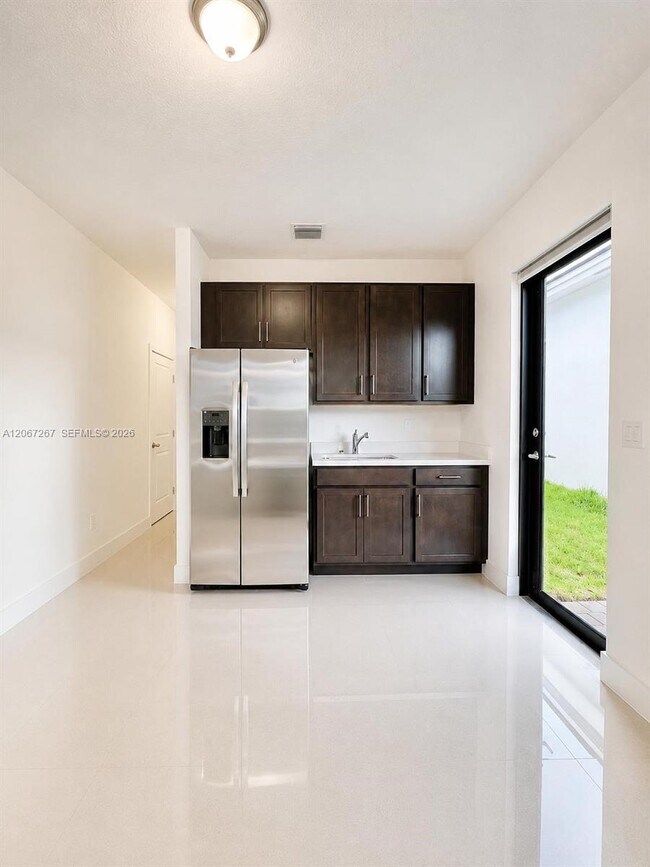 Building Photo - 14602 SW 23rd St
