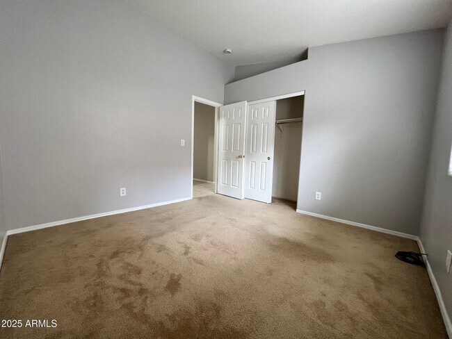 Building Photo - 10419 N 58th Dr