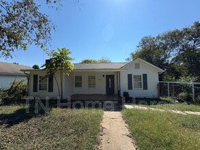 Building Photo - 2964 Carson Ave