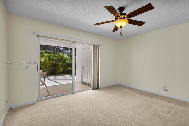 Building Photo - 2904 Pin Oak Ct