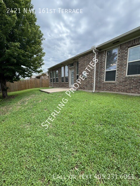 Building Photo - 2421 NW 161st Terrace