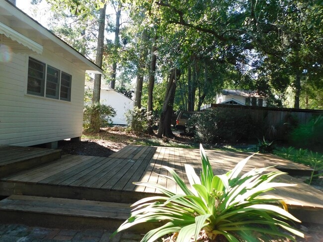 Building Photo - 2 Bedroom on Toombs