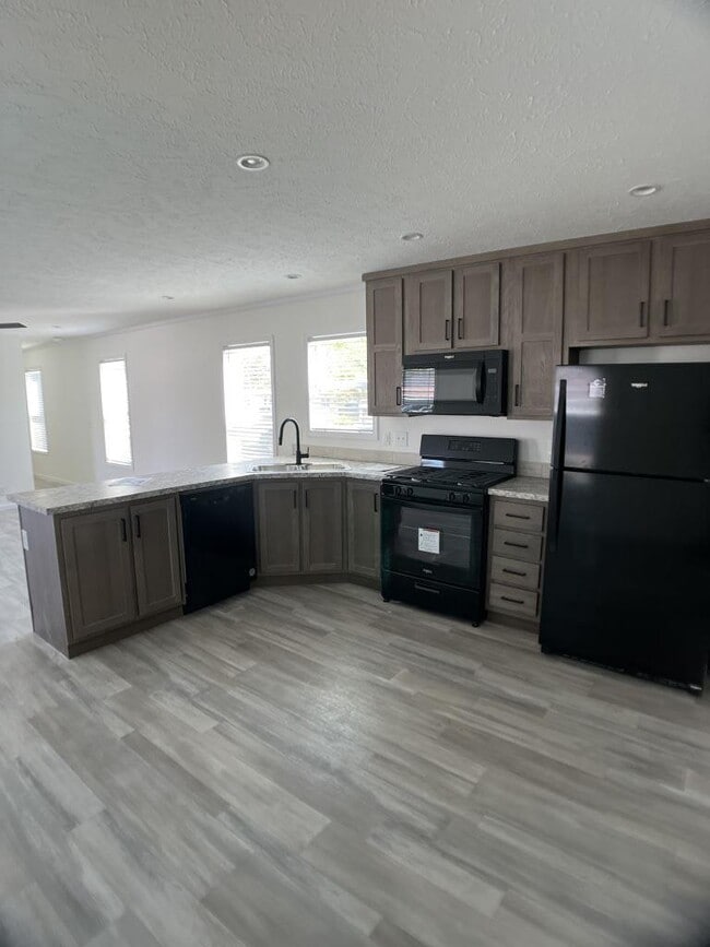 Building Photo - 2894 138th St W