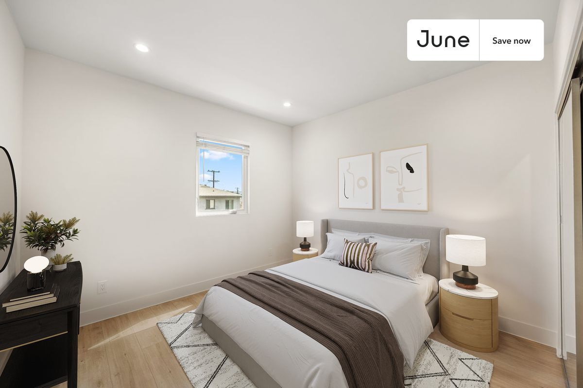 Building Photo - 5637 Riverton Ave