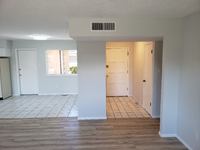 Building Photo - 5312 Calle Nuestra NW