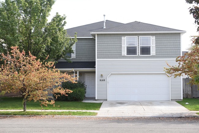 Primary Photo - 9169 W Littlewood Dr