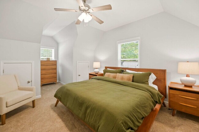Building Photo - 138B Little River Run N