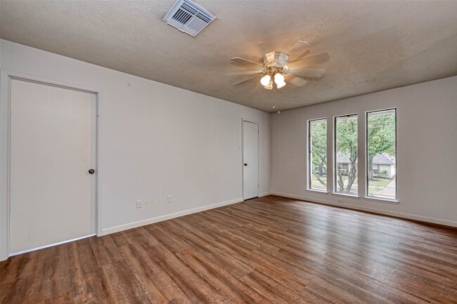 Building Photo - 2831 Pecan Ridge Dr