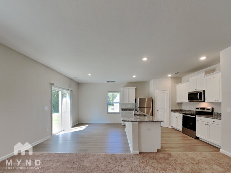 Building Photo - 218 Taverners Ln