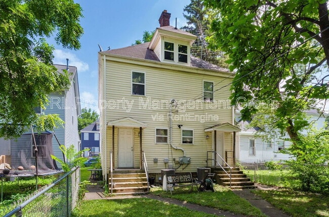 Building Photo - 483 S Champion Ave