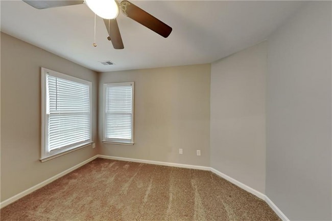 Building Photo - 3930 Summit Gate Dr