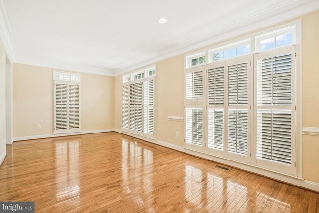 Building Photo - 9980 Cyrandall Dr