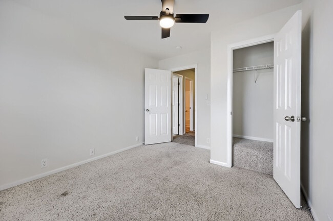 Building Photo - 2175 Squawbush Ridge Grove