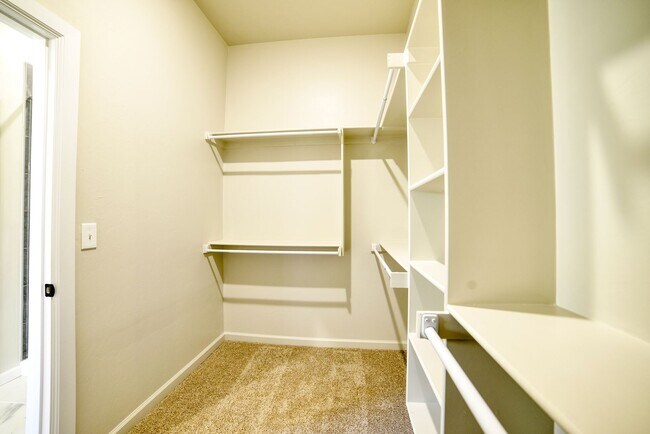 Building Photo - Brand New Home In Washington!