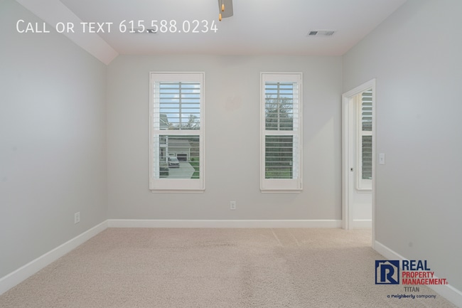 Building Photo - 353 Moira Cir