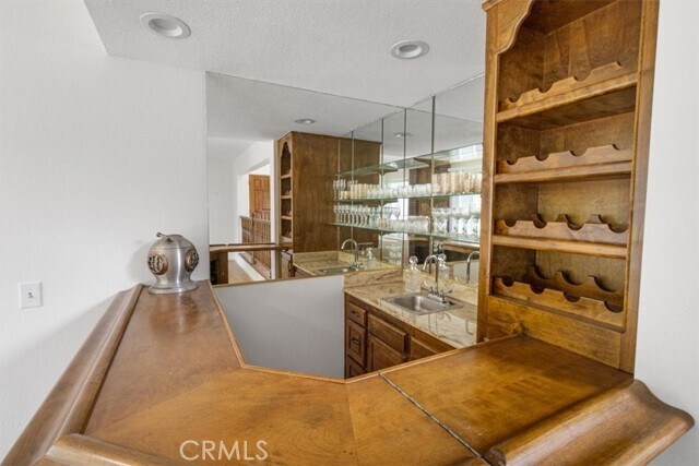 Building Photo - 480 Kakkis Dr