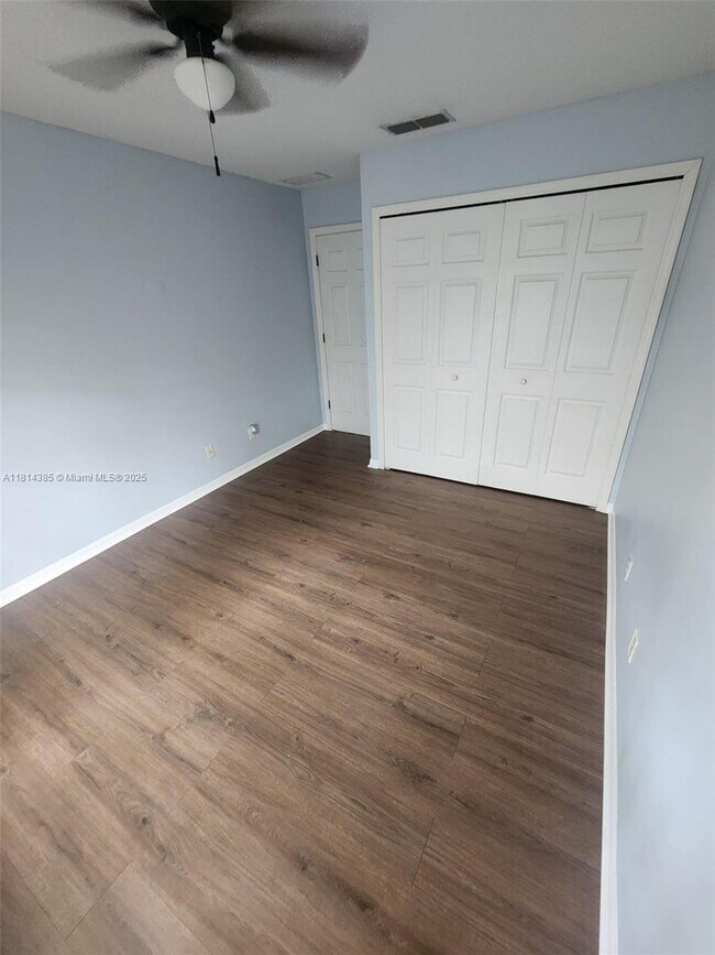Building Photo - 6404 Las Palmas Way