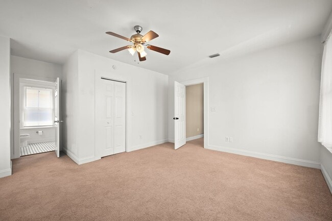 Building Photo - Charming 4 Bedroom 3 Bathroom Historical H...