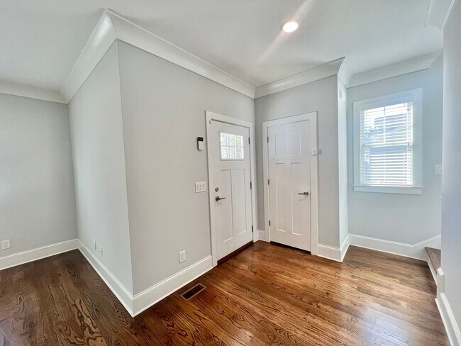Building Photo - Exceptional 3BD, 2.5BA Downtown Raleigh House with Large Fenced Backyard