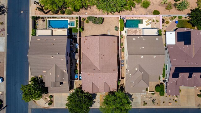 Building Photo - Well maintained 3 bedroom home in Cave Creek AZ - Available Today!