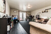 Building Photo - 1028 E Warrington Ave